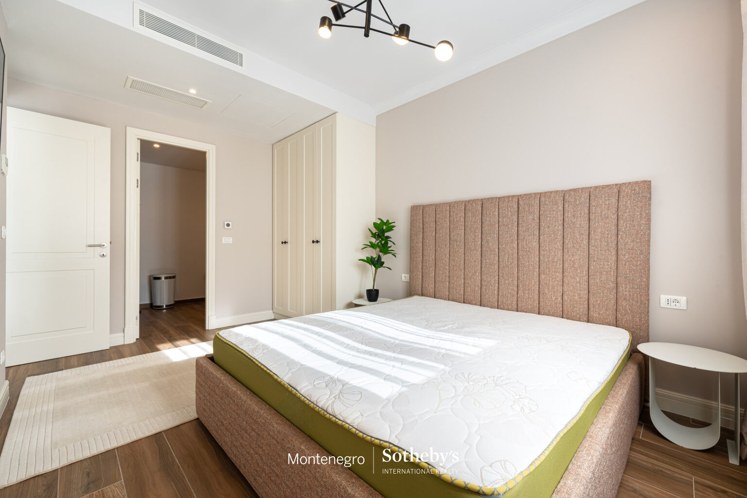 Luxury Two Bedroom Apartment In Centrale