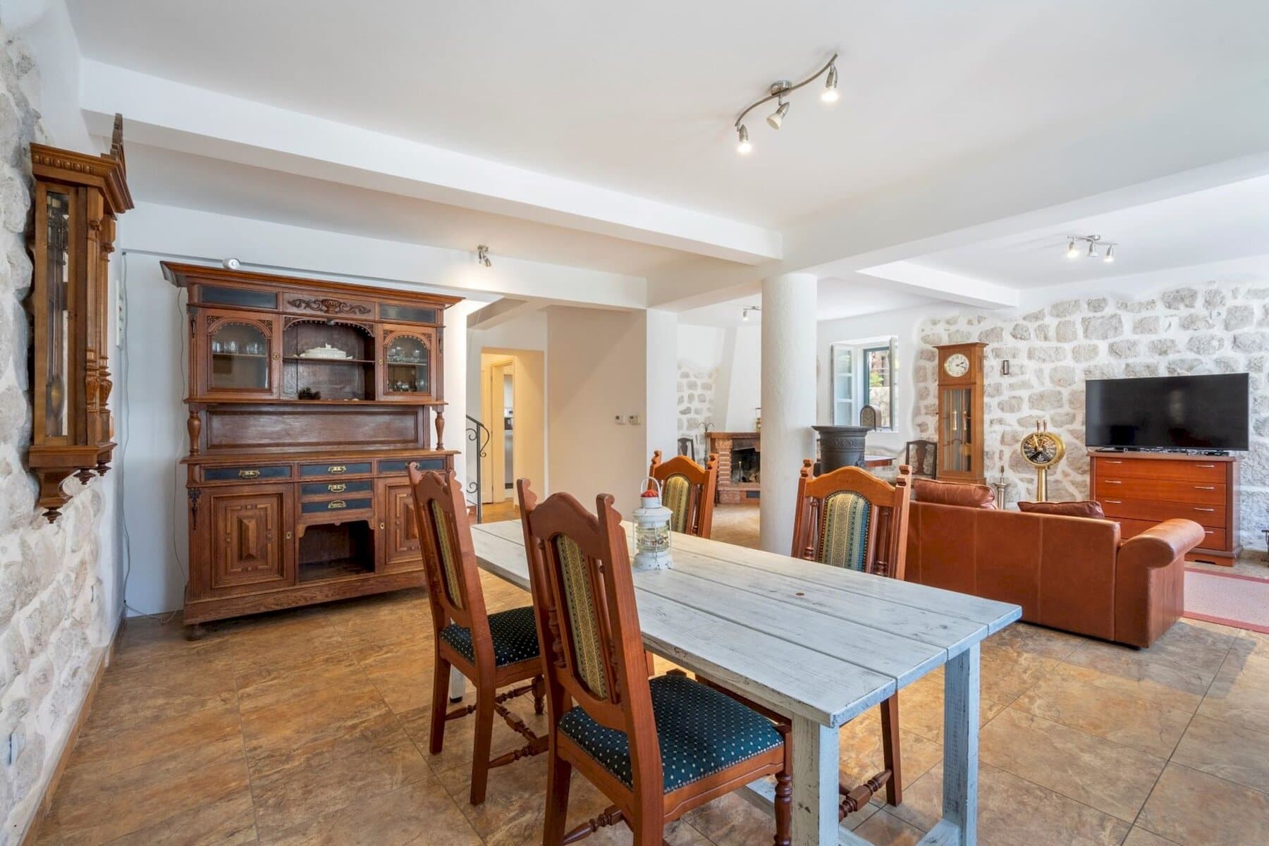 Villa 7 chambres 181 m² Dobrota, Monténégro