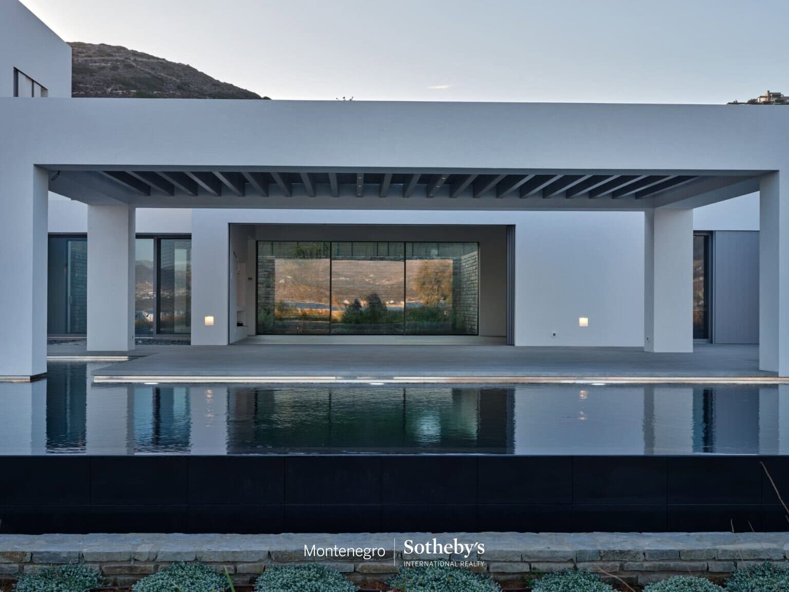 Waterfront Villa Antiparos