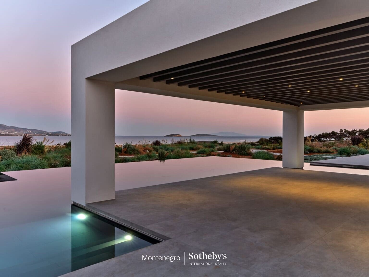 Waterfront Villa Antiparos