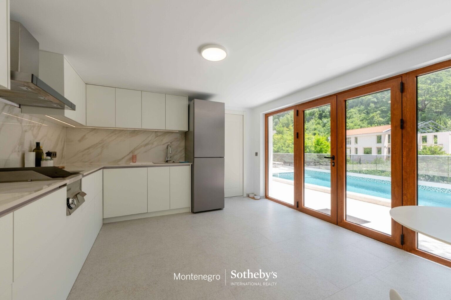 Contemporary villa Rijeka Rezevici