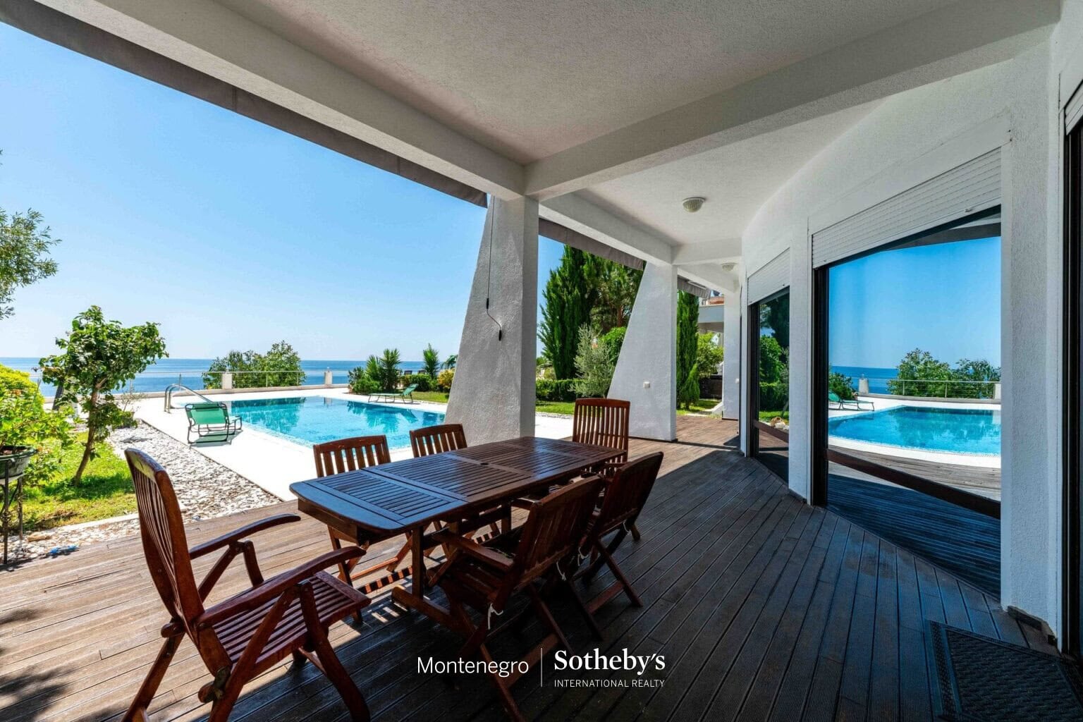 Waterfront Villa Utjeha