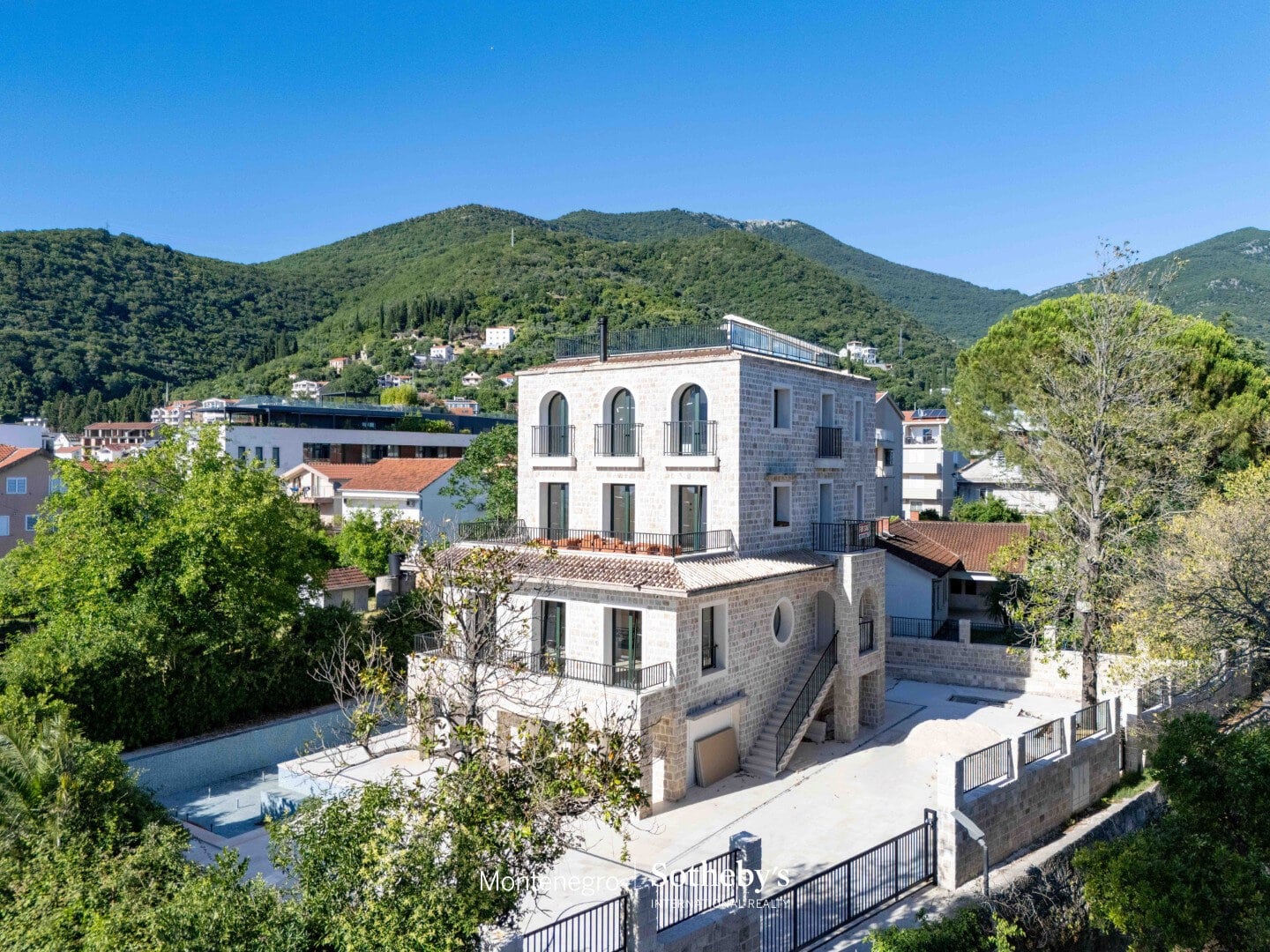 Second line stone villa, Donja Lastva, Tivat