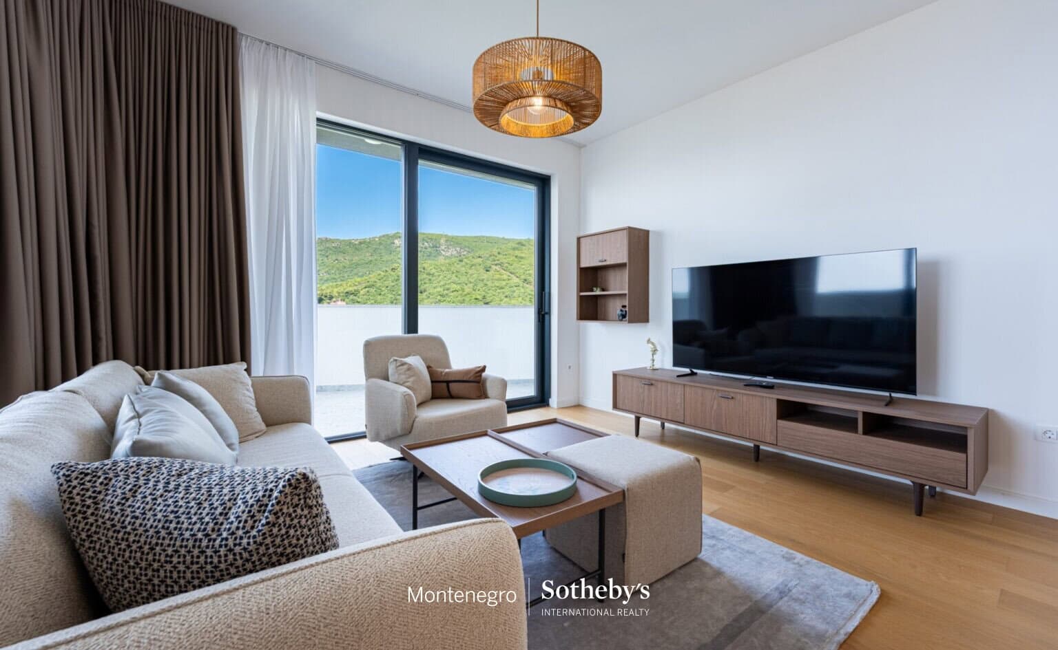 Modern One-bedroom apartment in Becici