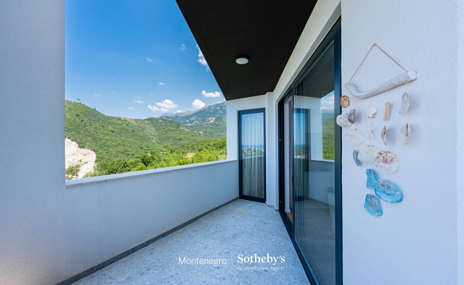Modern One-bedroom apartment in Becici