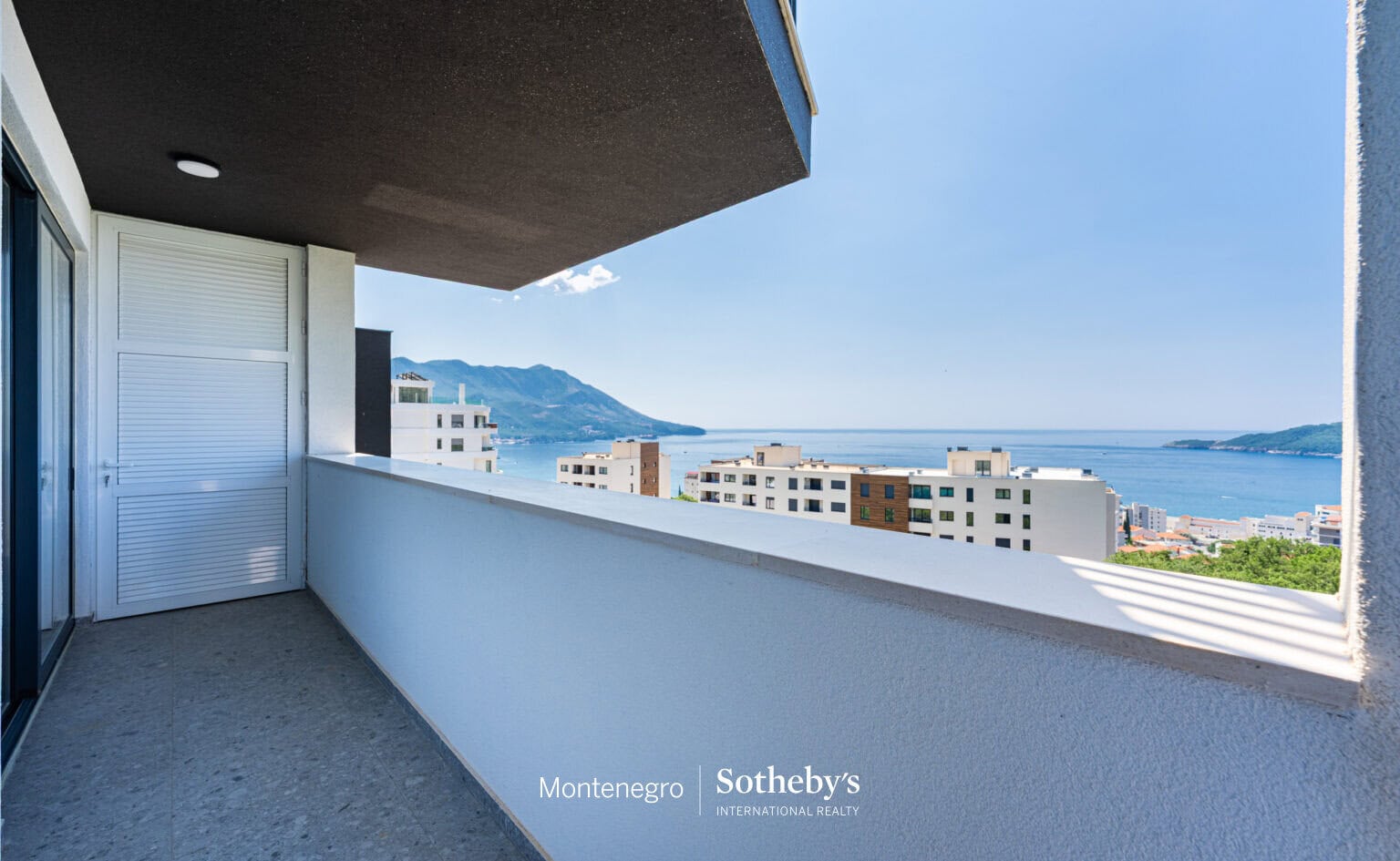 Modern One-bedroom apartment in Becici