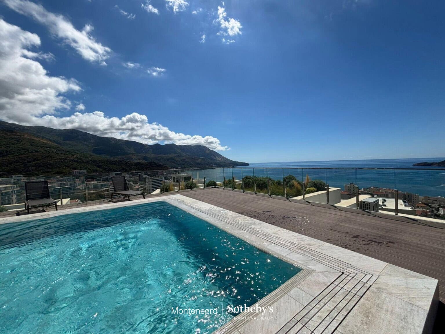 Modern One-bedroom apartment in Becici