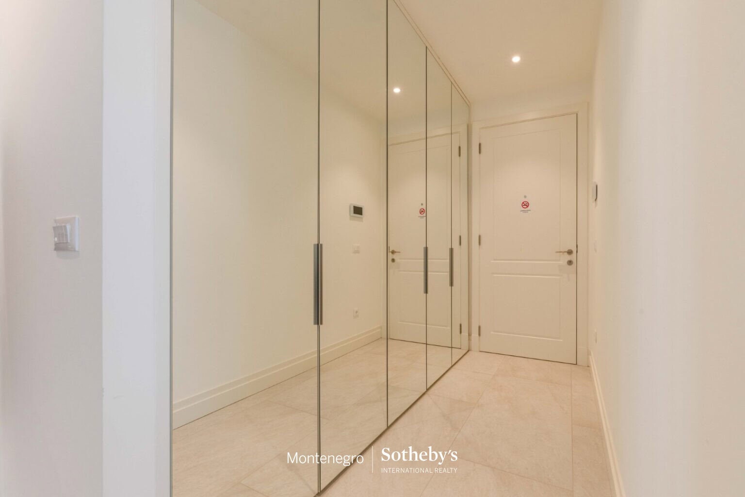 Luxury 1-bdr apartment, Marina Village, Lustica Bay
