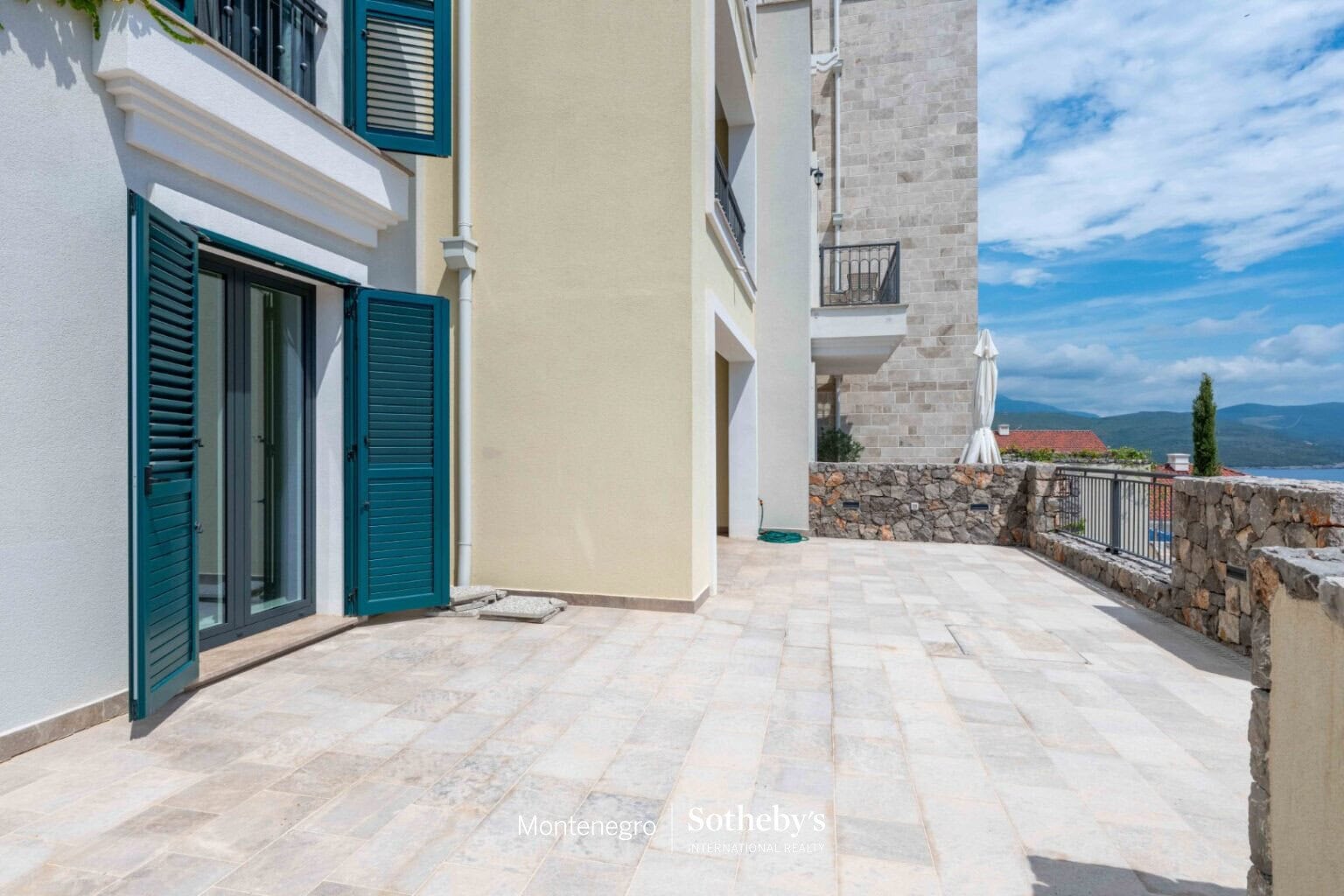Luxury 1-bdr apartment, Marina Village, Lustica Bay