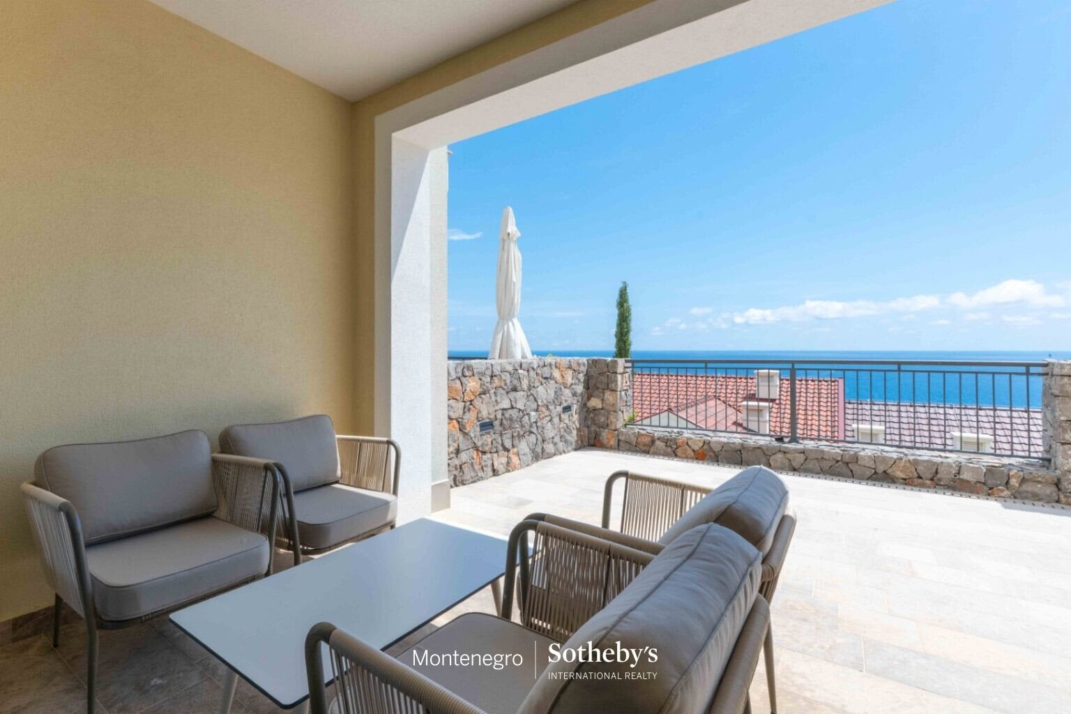 Luxury 1-bdr apartment, Marina Village, Lustica Bay