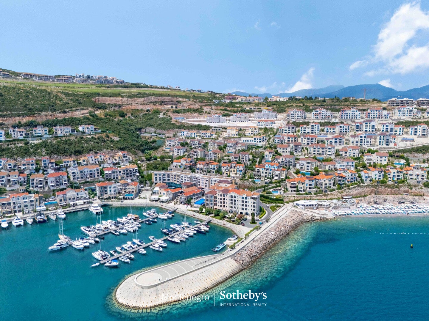 Luxury 1-bdr apartment, Marina Village, Lustica Bay