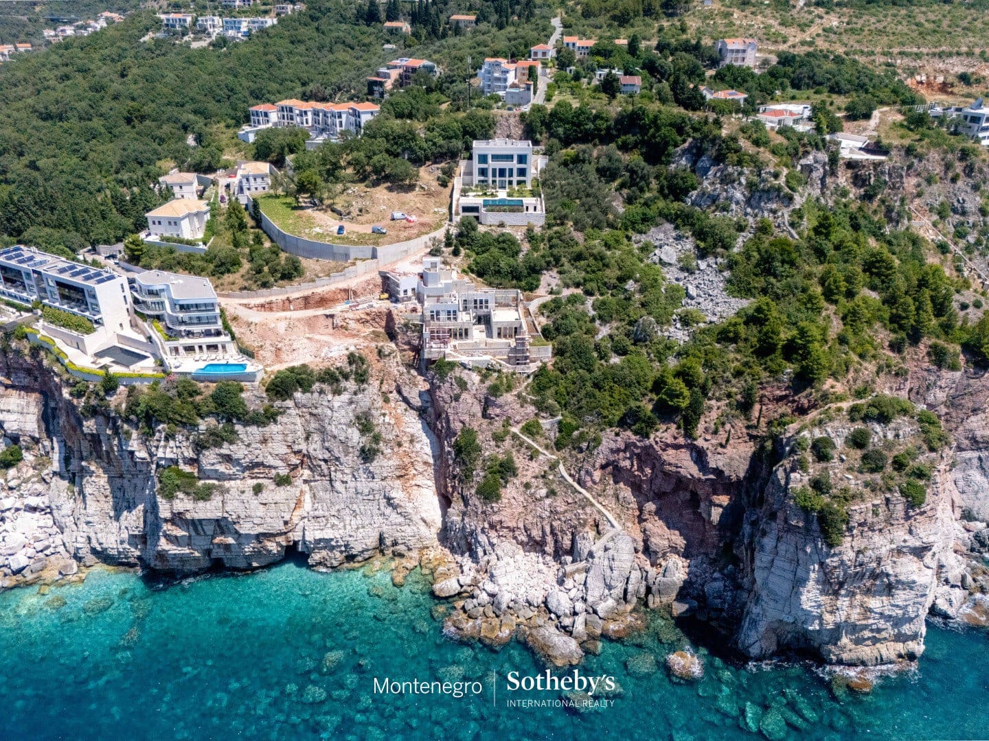 Exclusive Designer Villa – Skočiđevojka, Budva