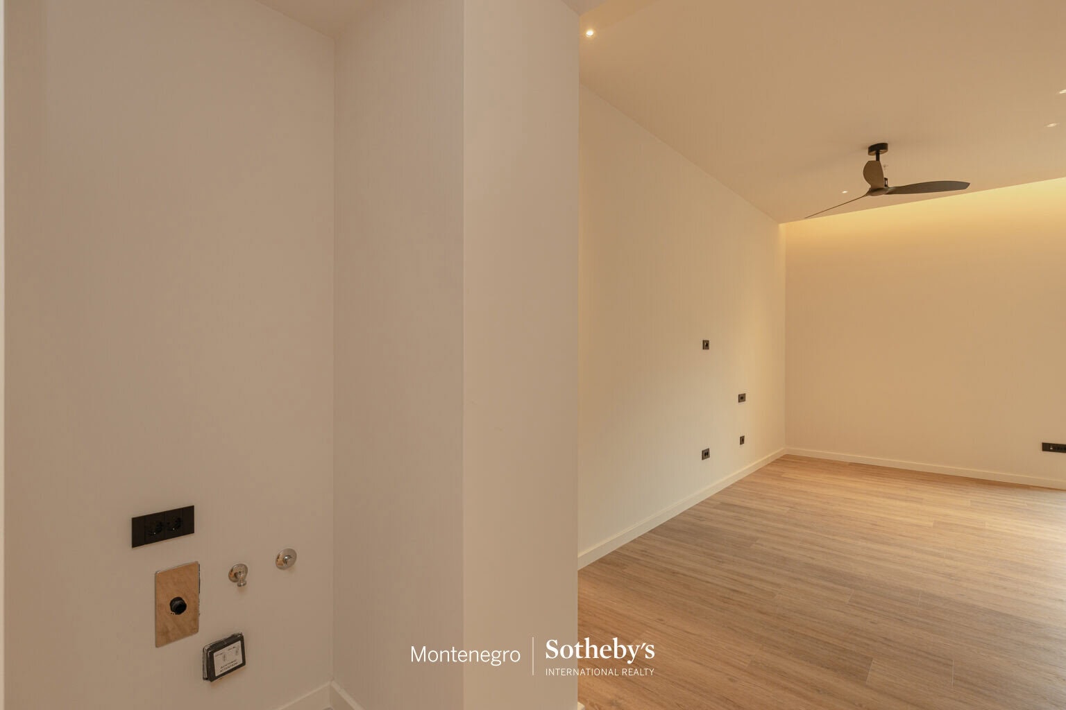 Sirocco Studio Apartment