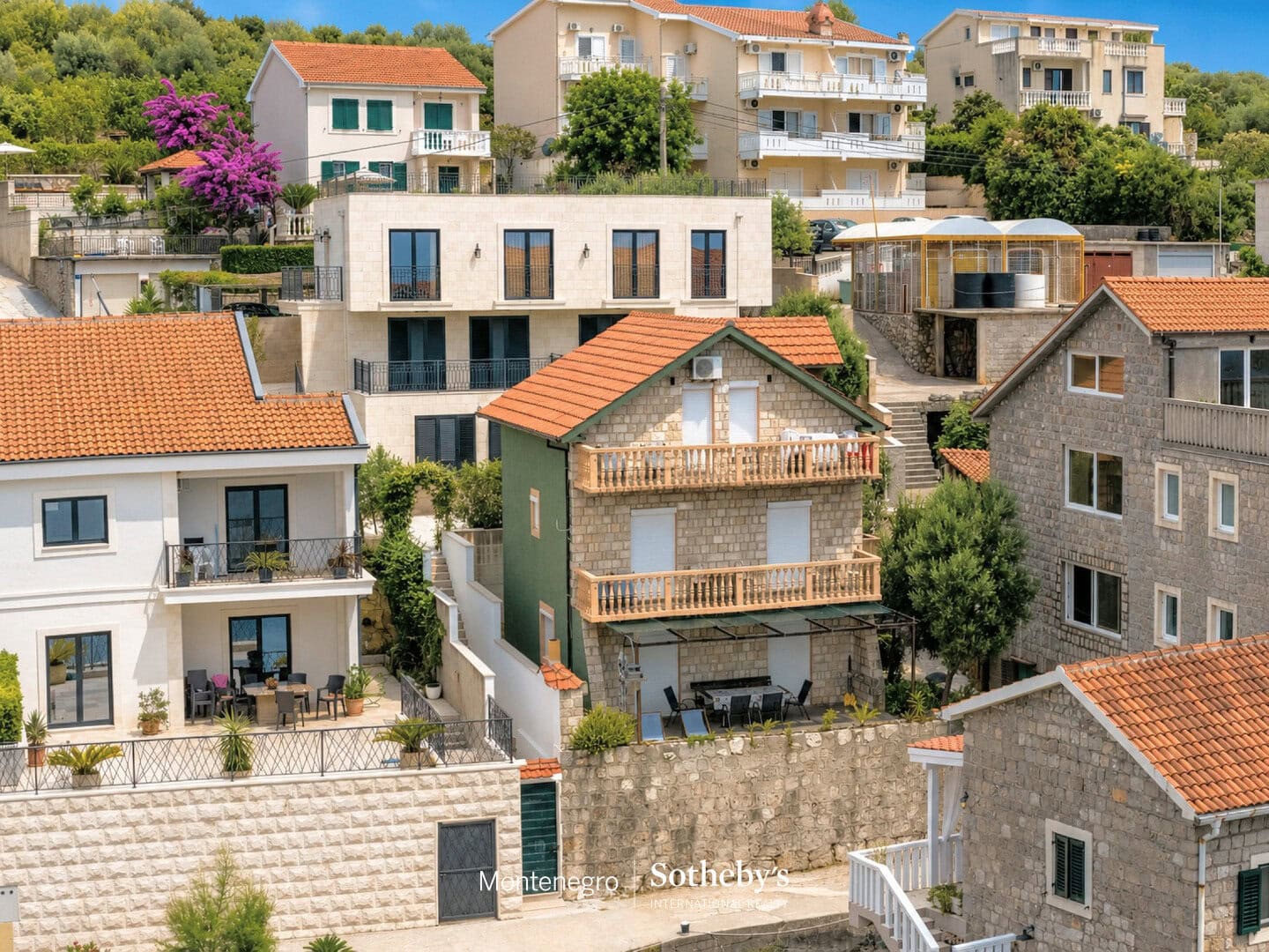 House  Montenegro, Montenegro