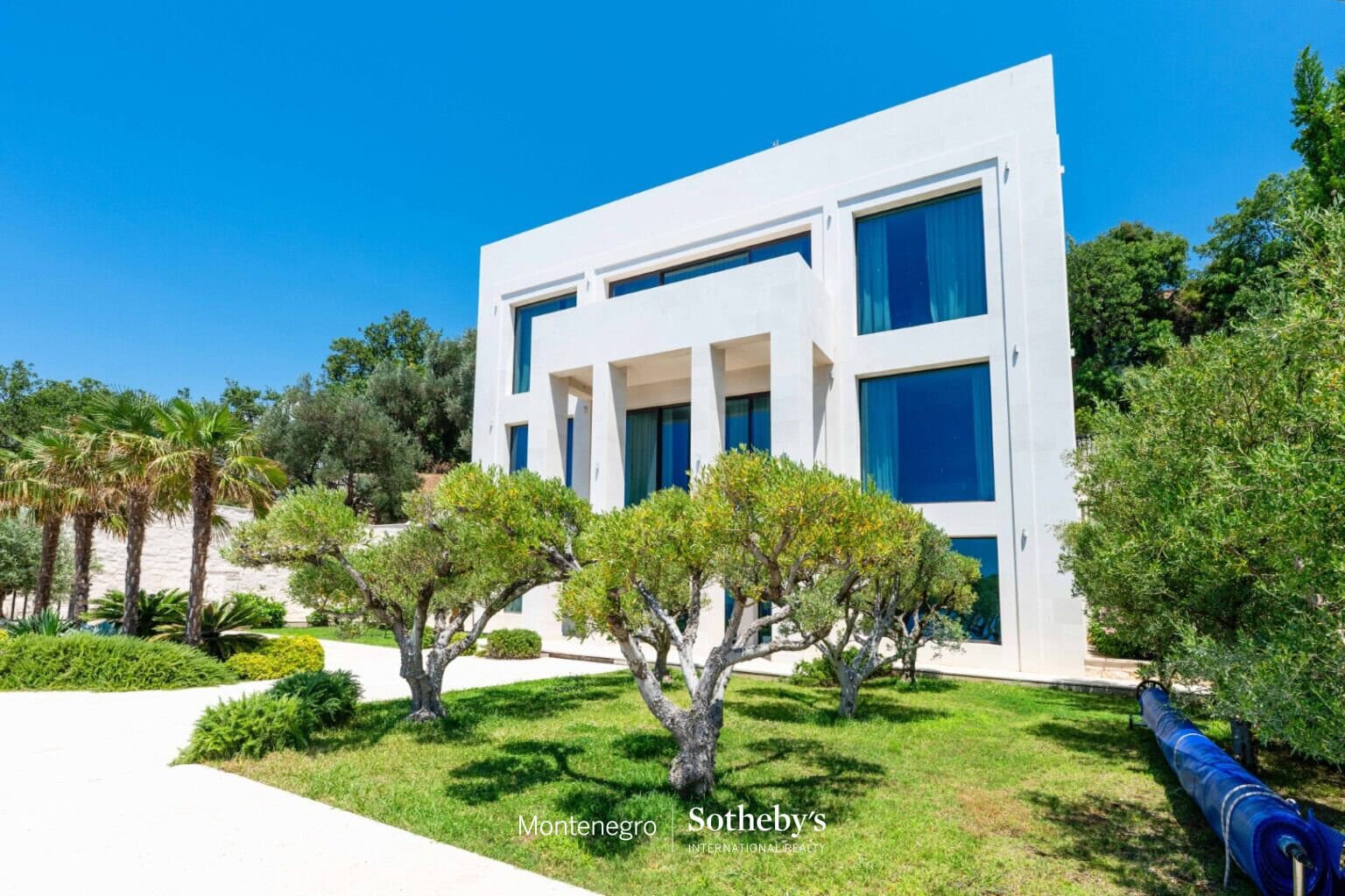 Exclusive Designer Villa – Skočiđevojka, Budva