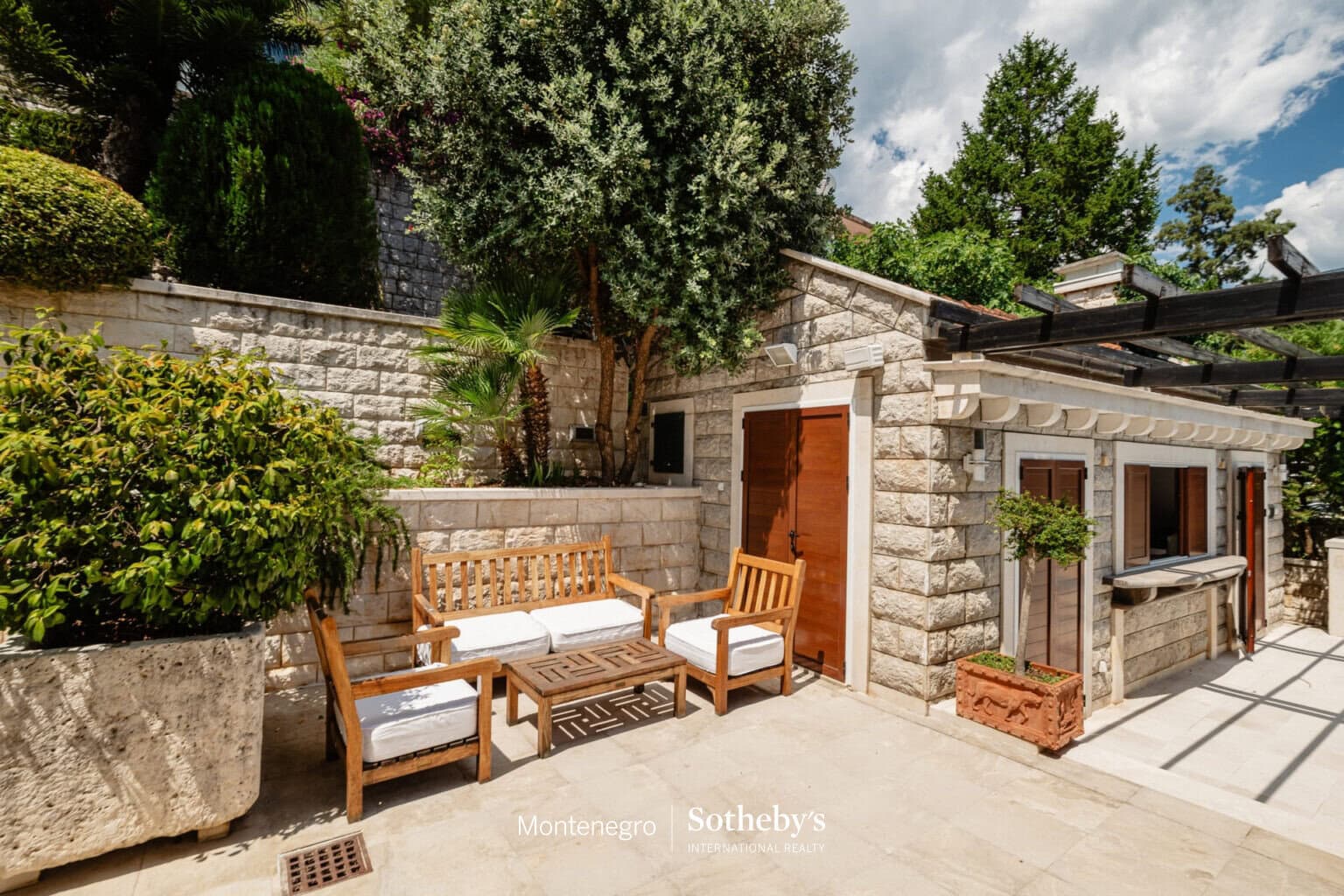 Exclusive Villa Savina