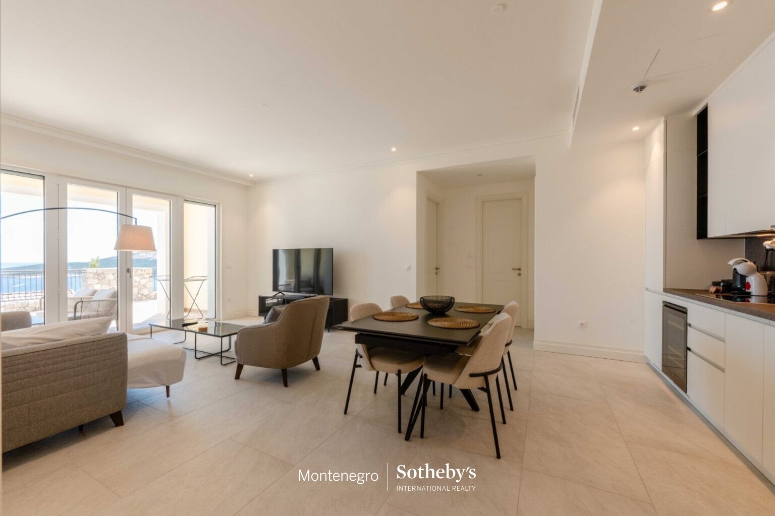Luxury 1-bdr apartment, Marina Village, Lustica Bay