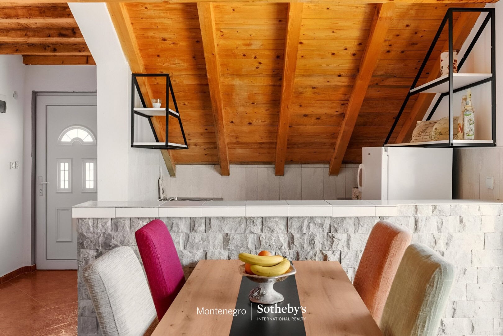 House  Montenegro, Montenegro