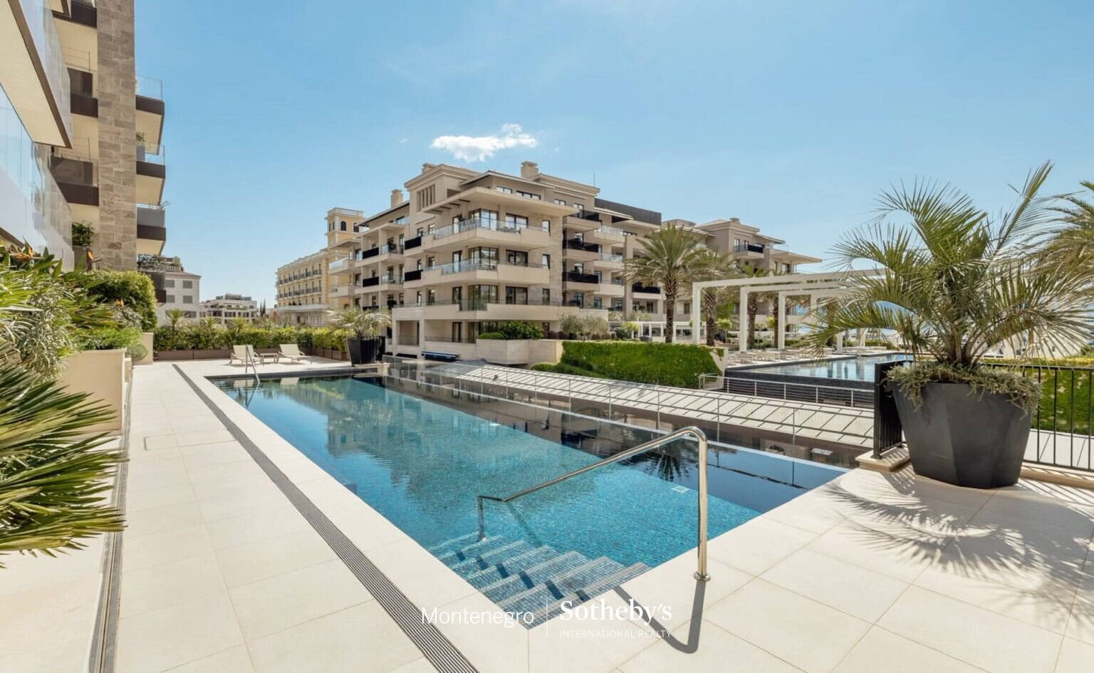 Luxury 1 Bedroom Apartment Elena for Rent