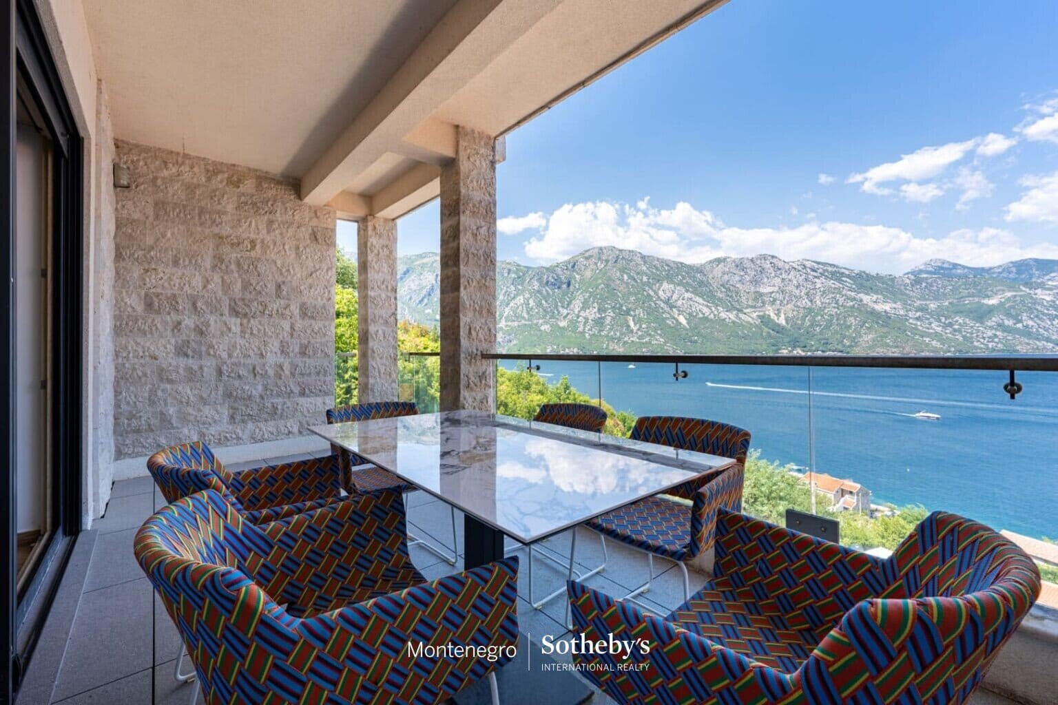 Kostanjica Three Bedroom Apartment