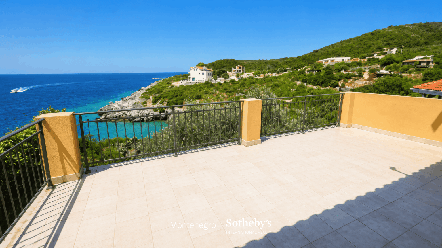 Waterfront Villa Rt Veslo