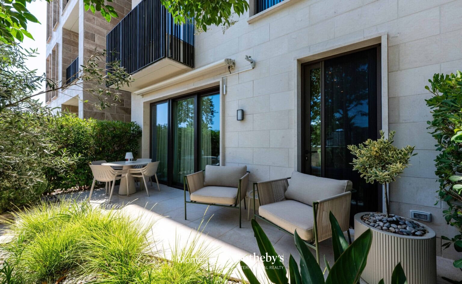 Thea One bedroom Apartment Boka Place