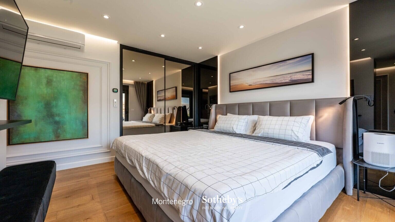 Luxury Three bedroom Penthouse Becici