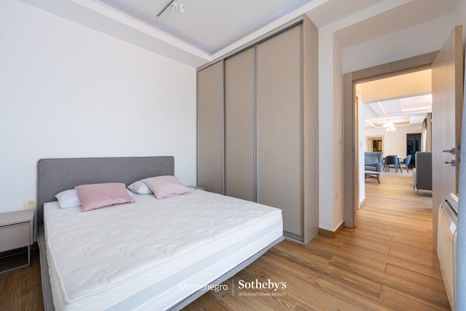 Kostanjica Three Bedroom Apartment