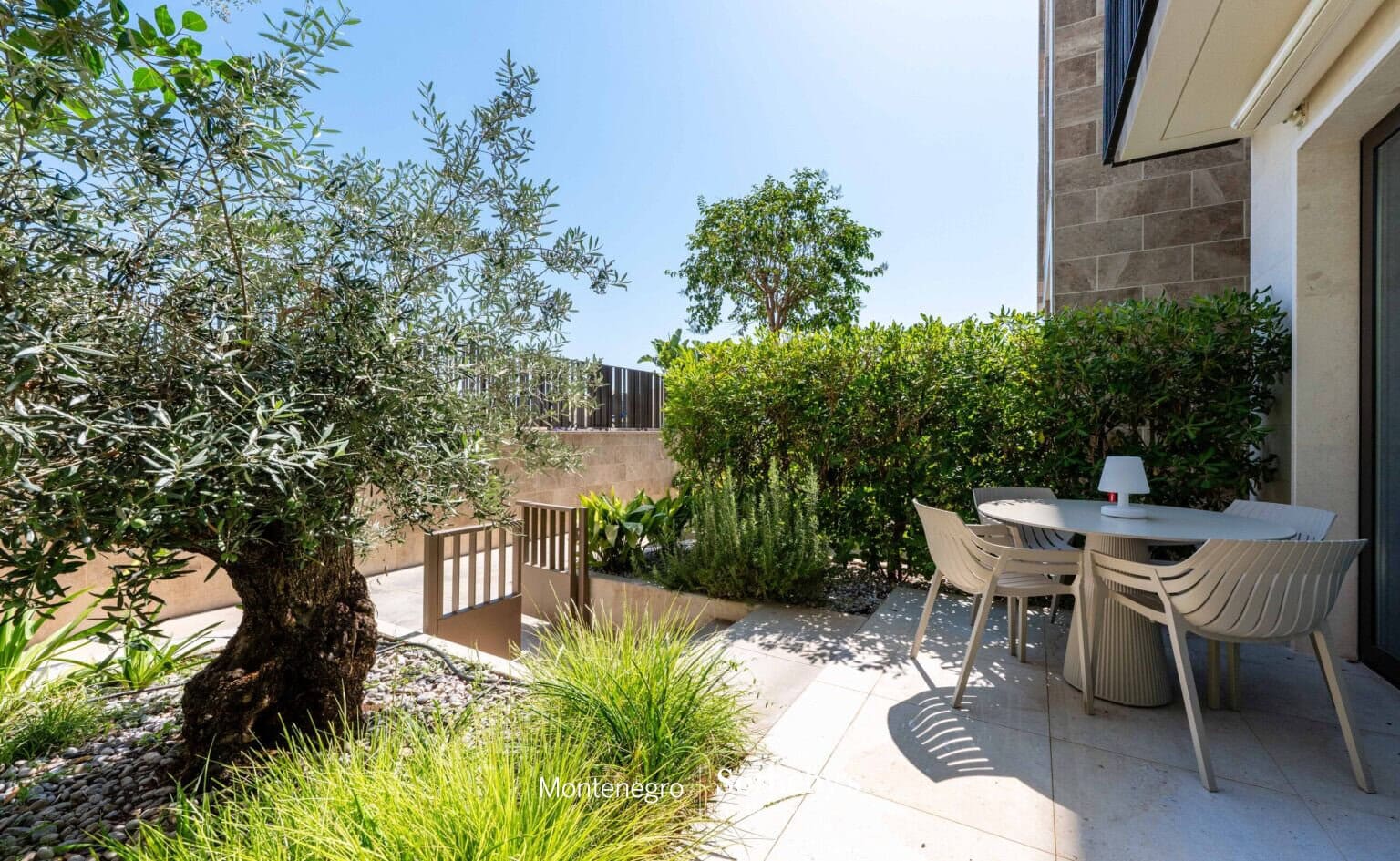 Thea One bedroom Apartment Boka Place