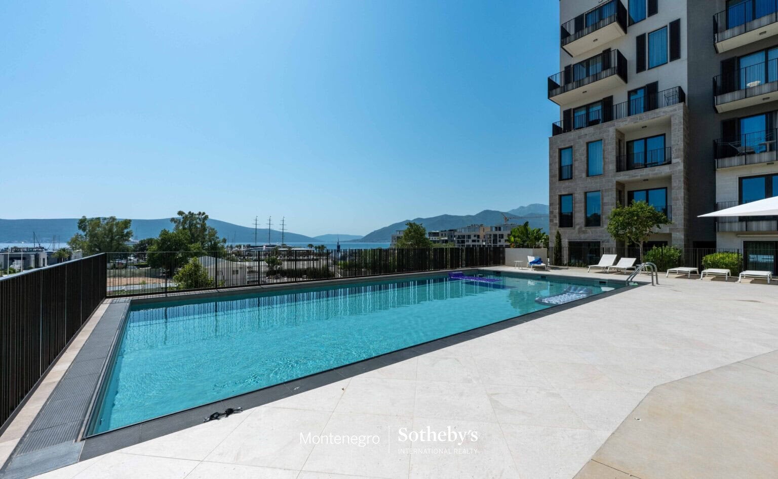 Thea One bedroom Apartment Boka Place