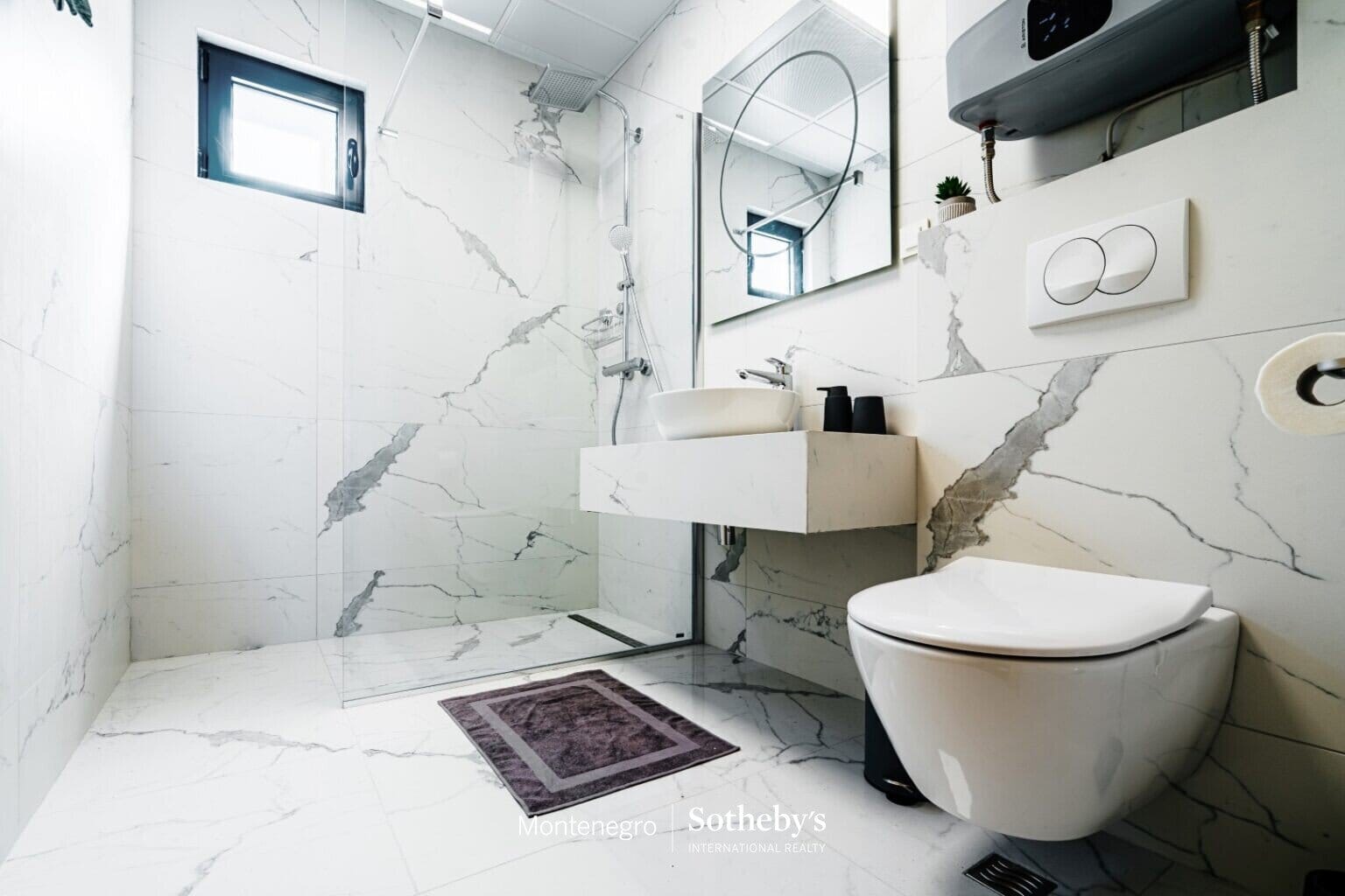 Three-bedroom apartment Tudorovici