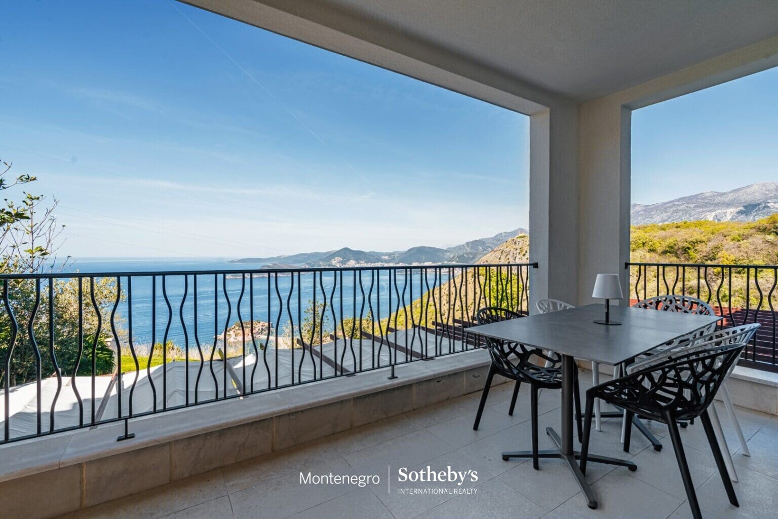 Three-bedroom apartment Tudorovici