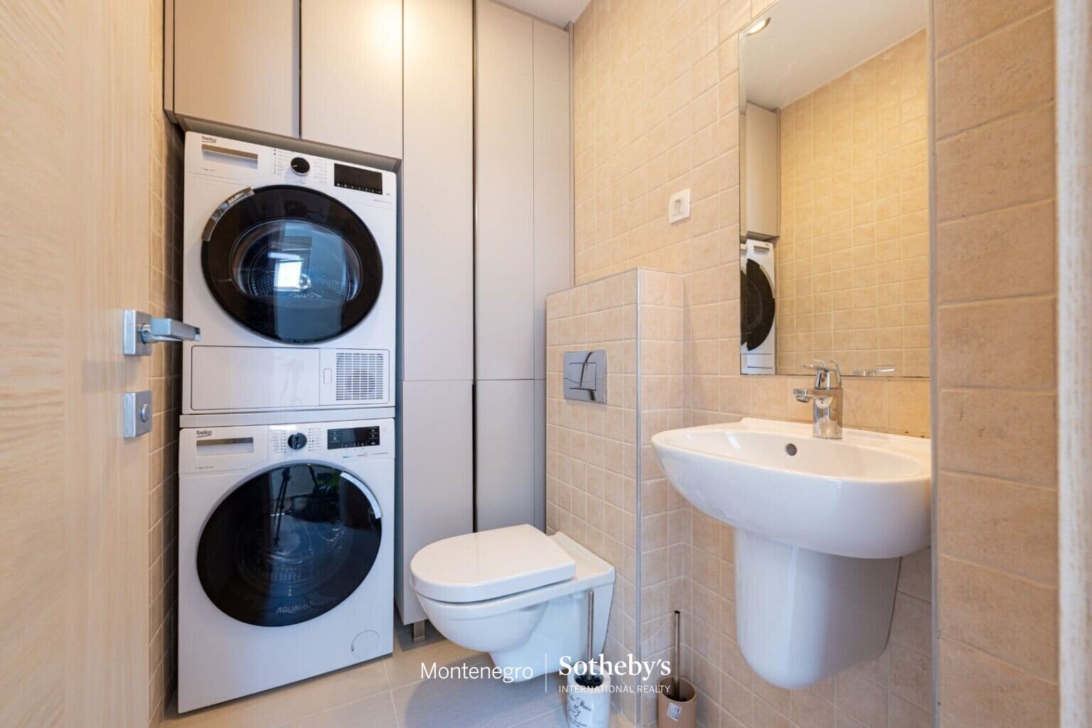 Kostanjica Three Bedroom Apartment