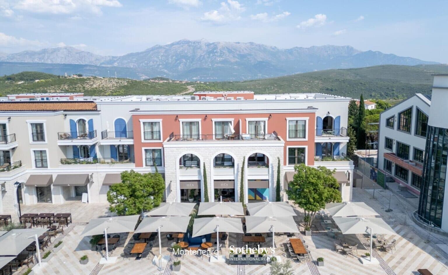 Modern Two bedroom Apartment Centrale