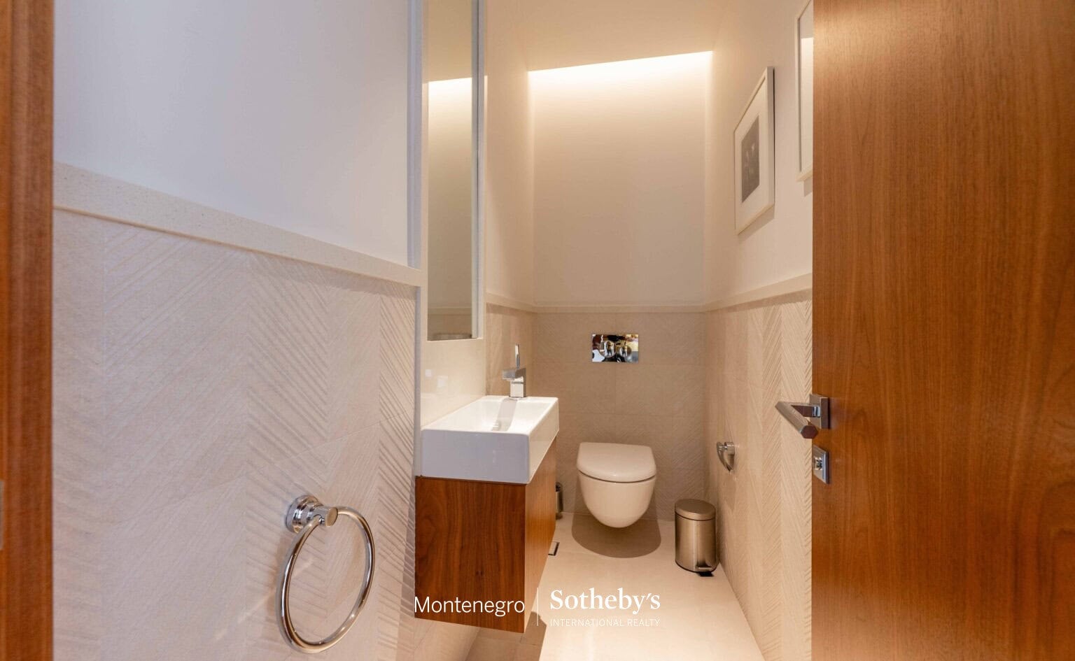Luxury Two Bedroom Apartment Elena