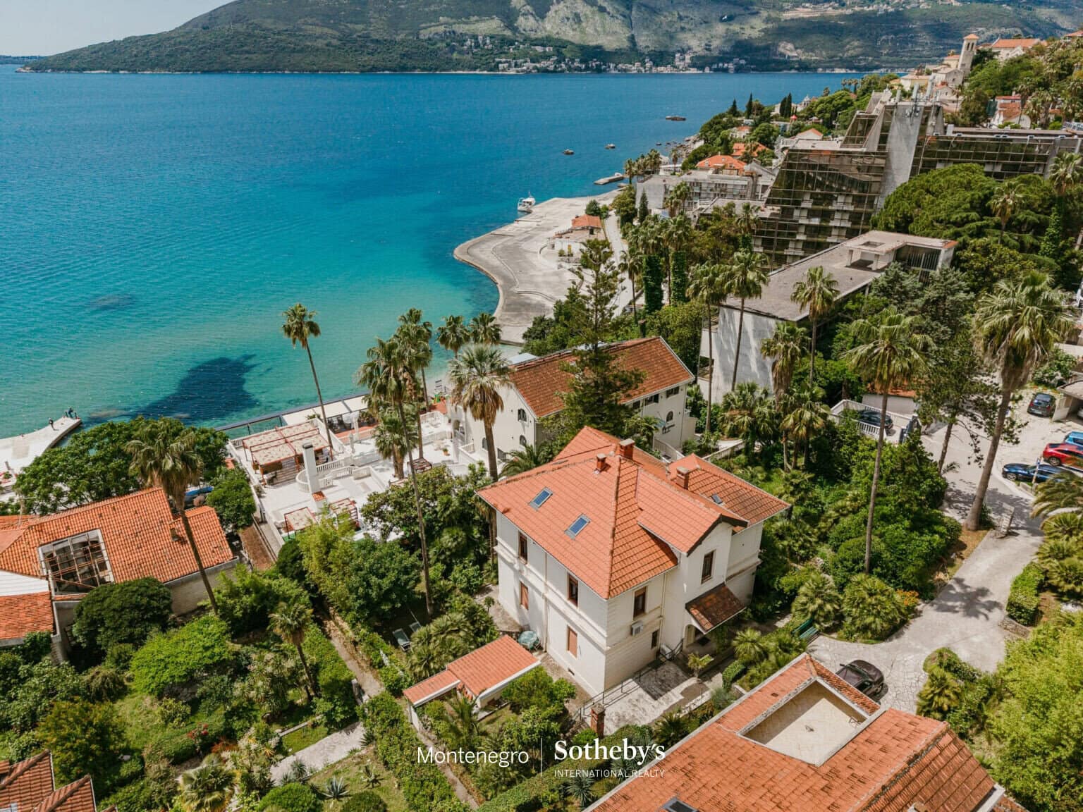 Authentic Villa Savina
