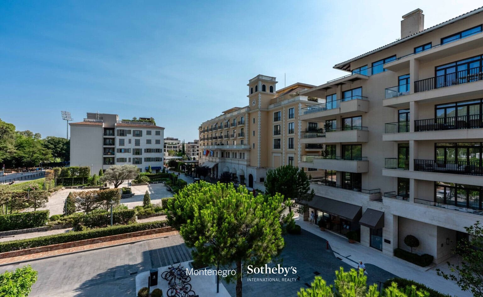 Luxury Two Bedroom Apartment Elena