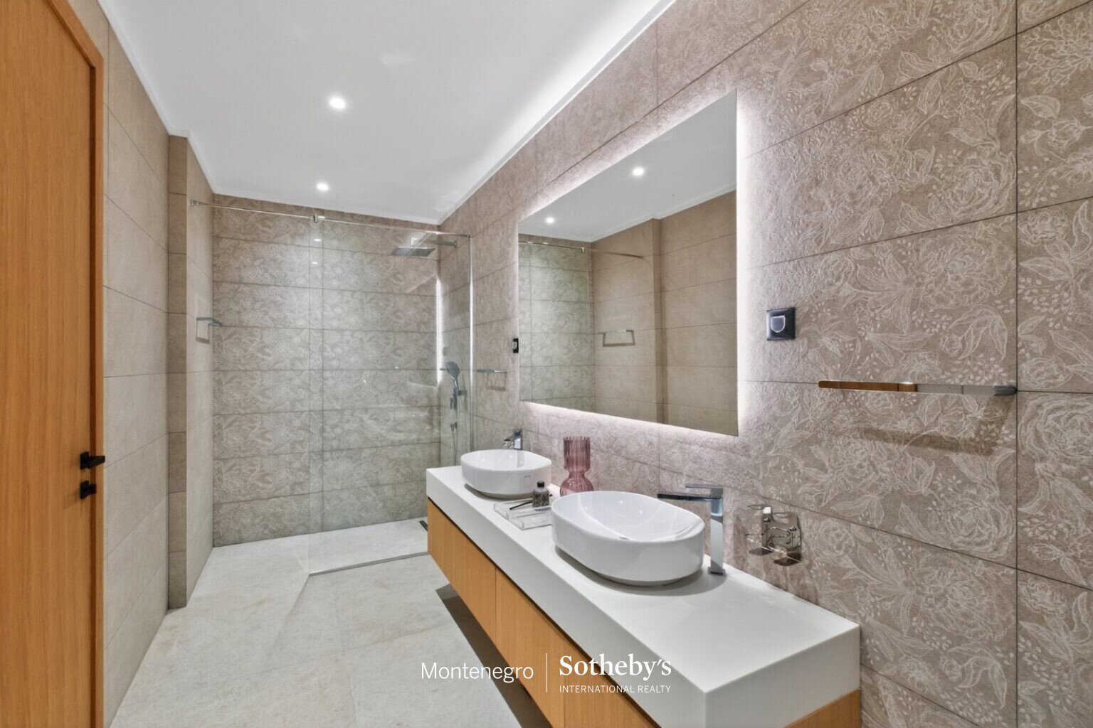 Waterfront contemporary villa, Krašići, Luštica