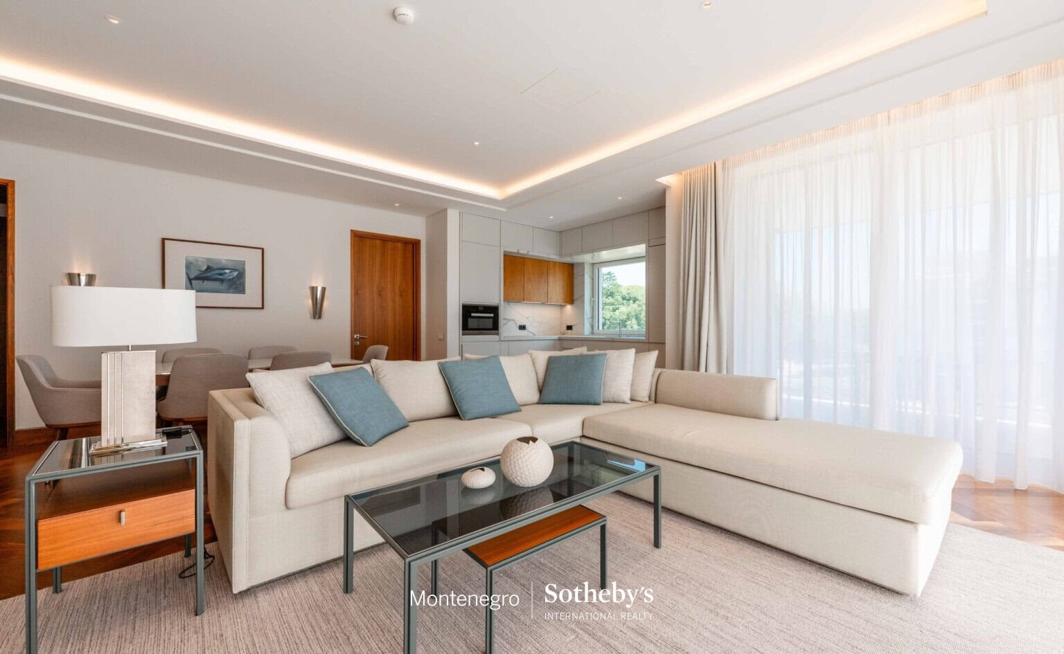 Luxury Two Bedroom Apartment Elena