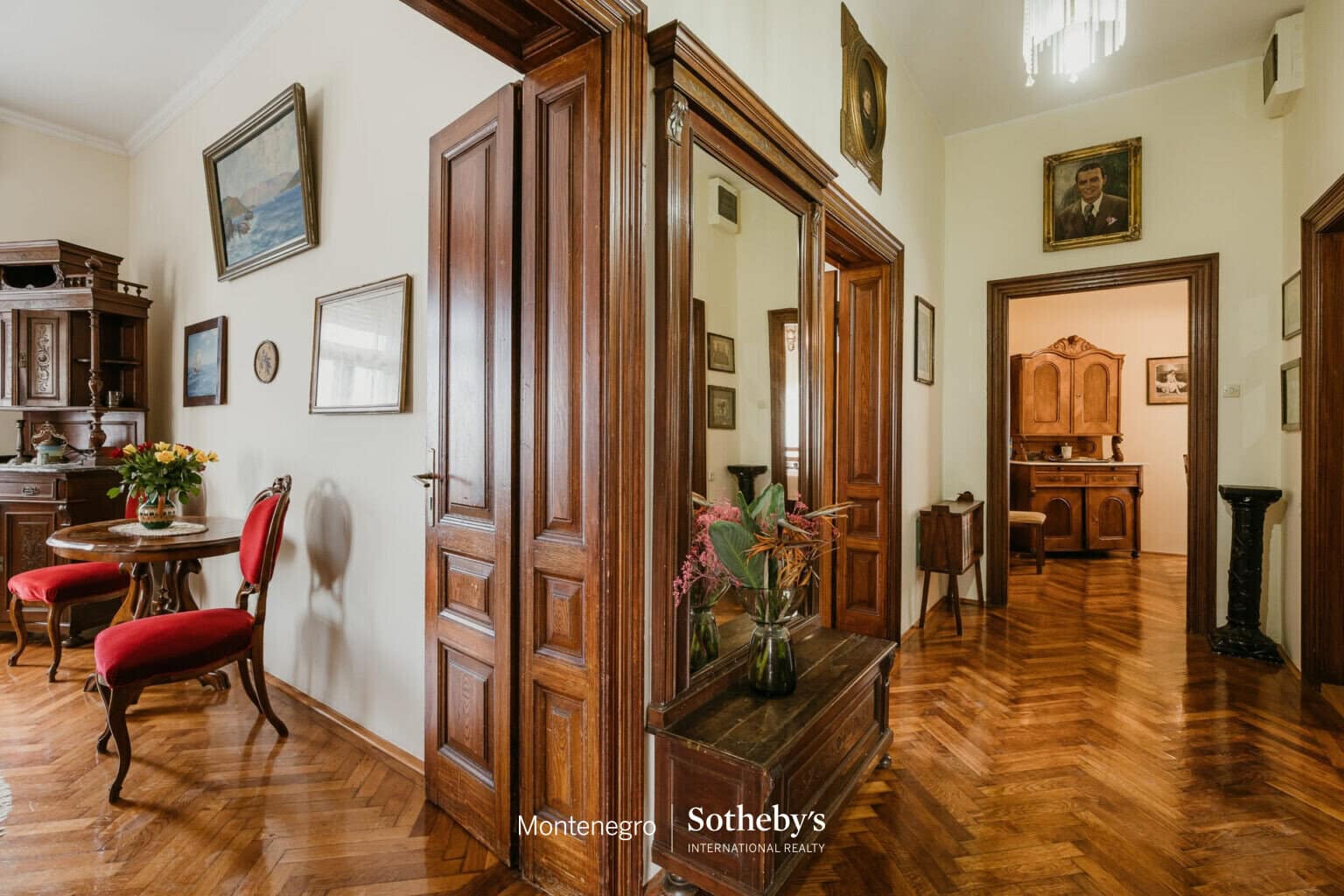 Authentic Villa Savina