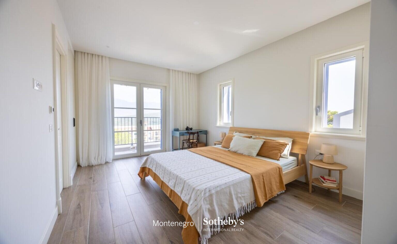 Modern Two bedroom Apartment Centrale