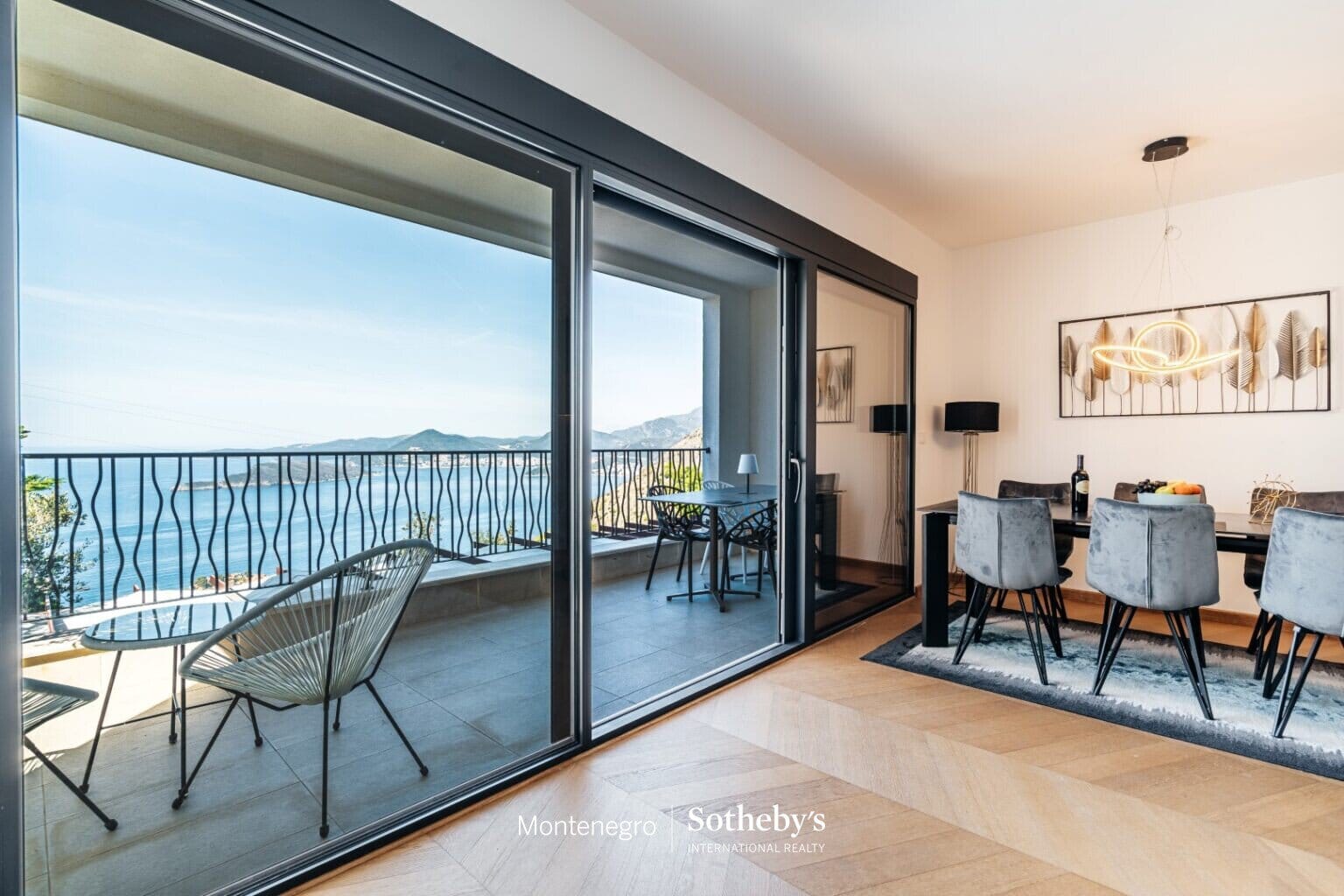 Three-bedroom apartment Tudorovici