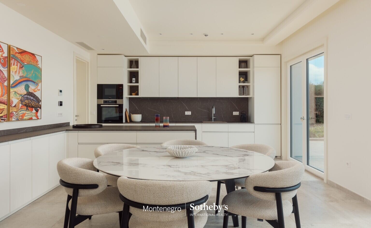 Luxury Four-bedroom Villa in Marina Village