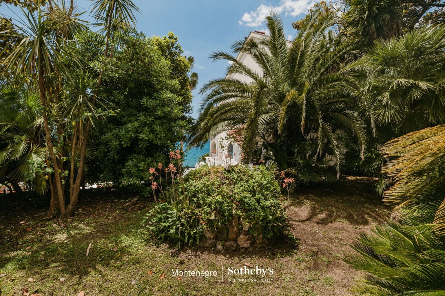 Authentic Villa Savina
