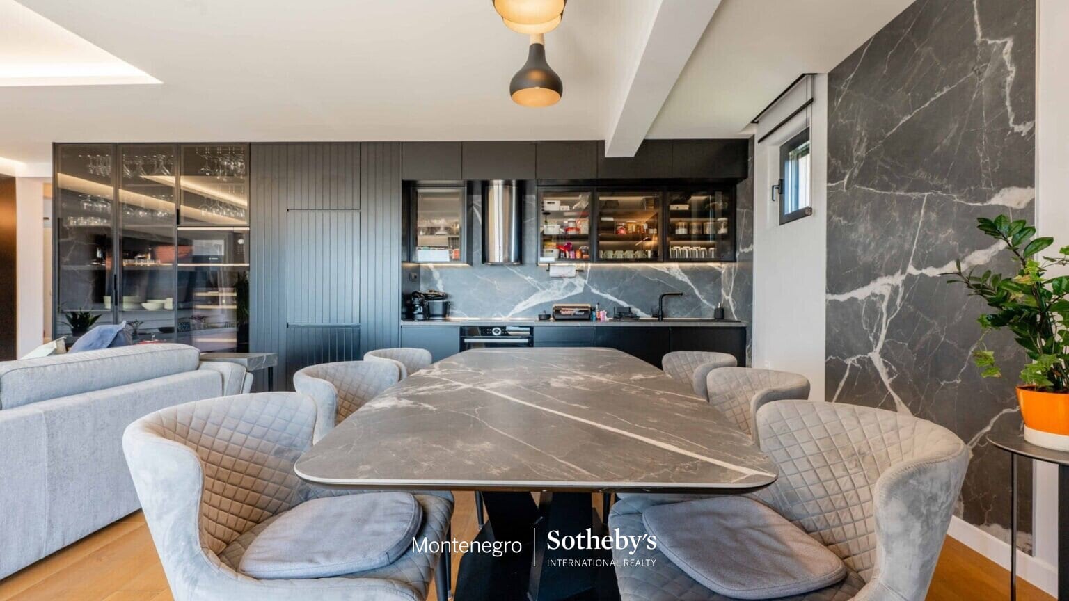 Luxury Three bedroom Penthouse Becici