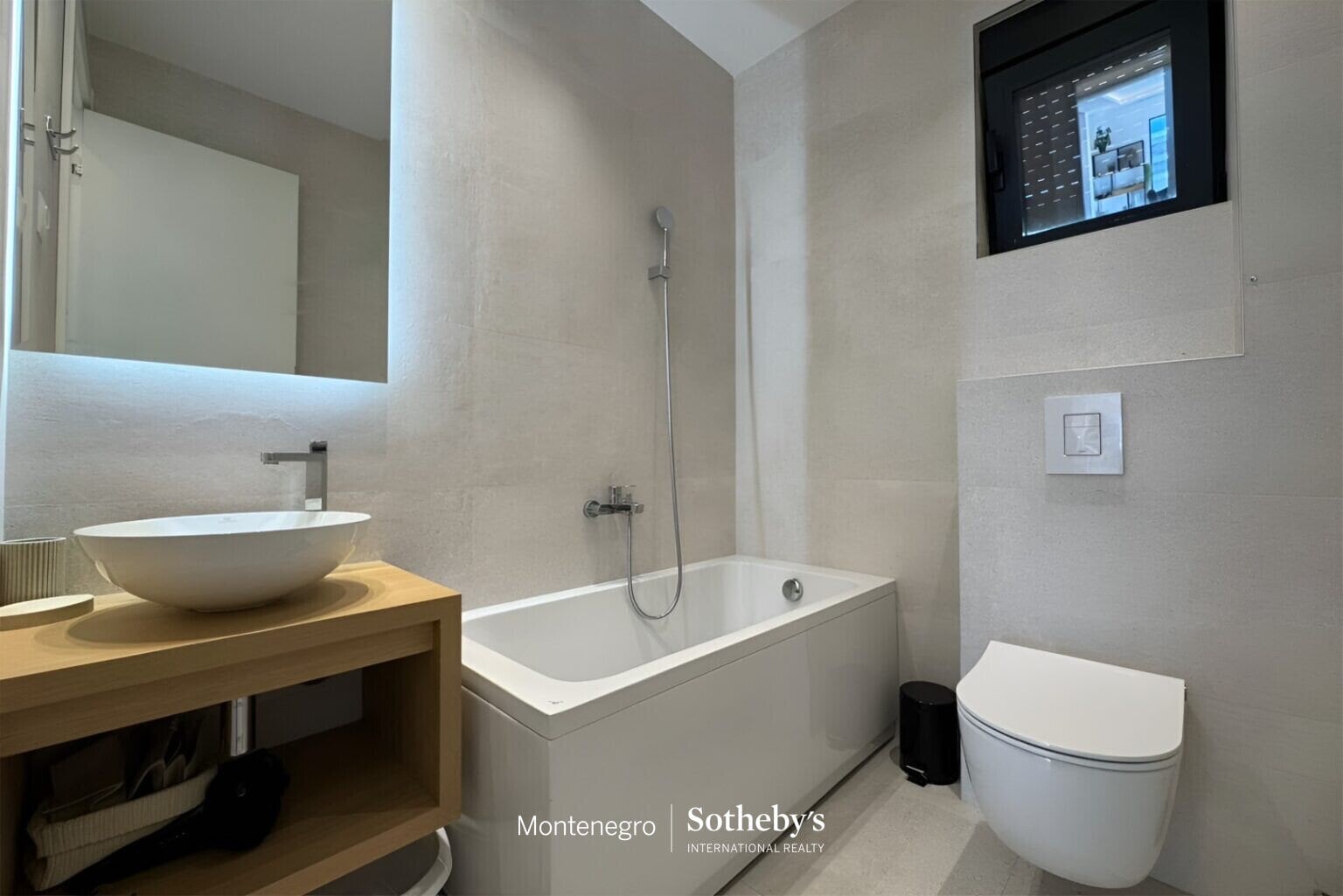 Penthouse apartment Gospostina