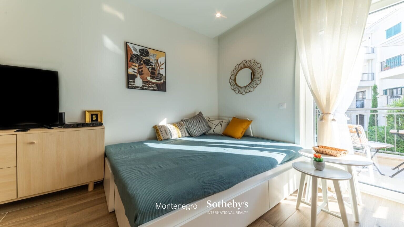 Modern Centrale Studio Apartment