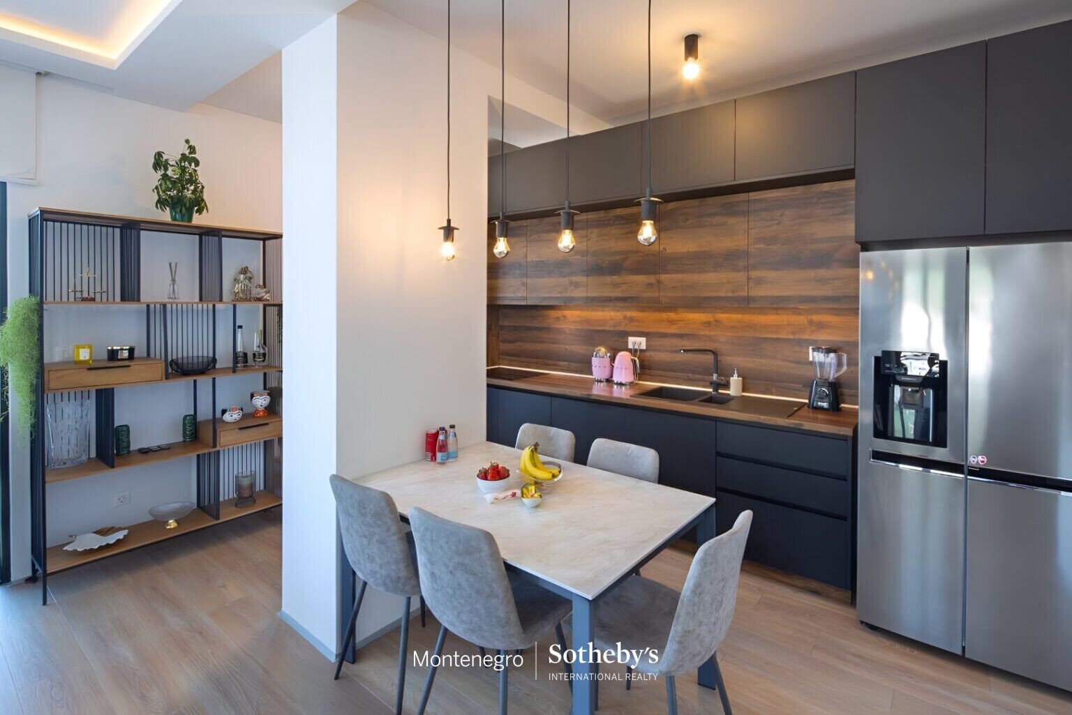 Penthouse apartment Gospostina