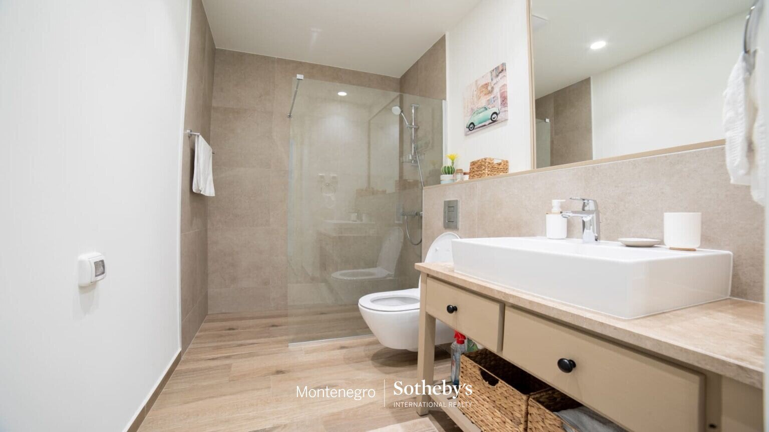 Modern Centrale Studio Apartment