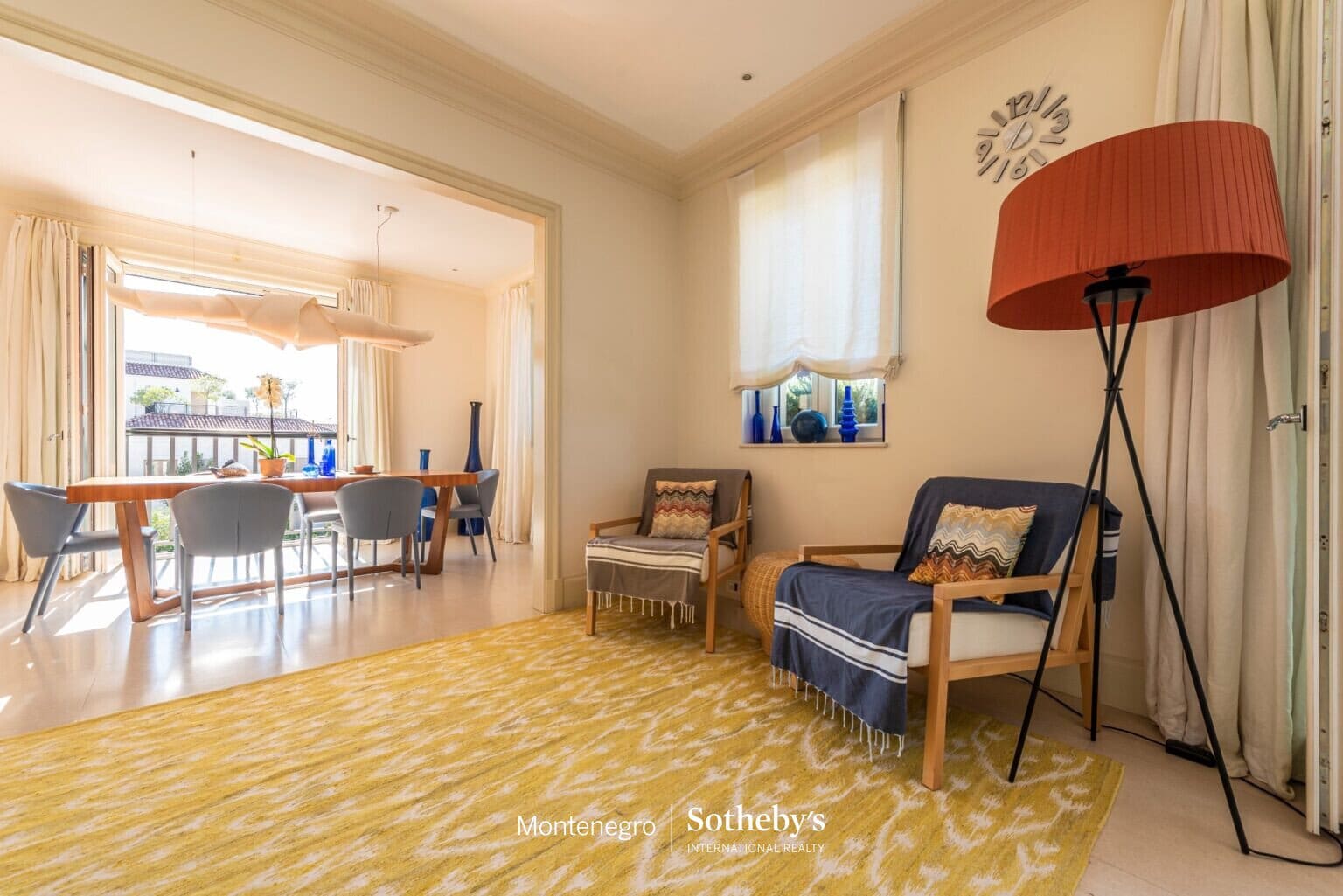 Designer Three Bedroom Waterfront Apartment Teuta